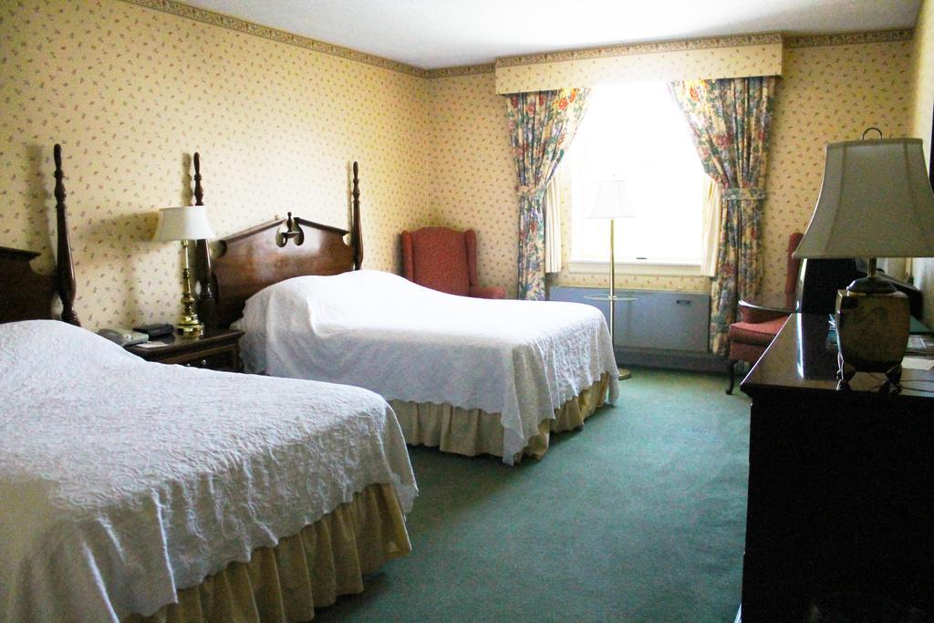 וויליאמסטאון The Williams Inn מראה חיצוני תמונה